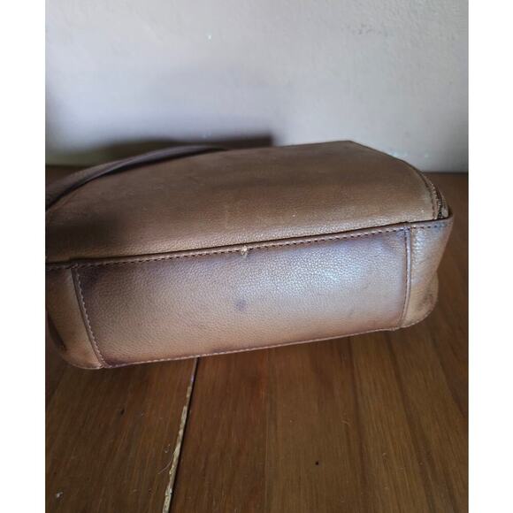 Fossil Shoulder Bag Genuine Leather Small In Size Lots Of Storage Great Bag! - Picture 3 of 9